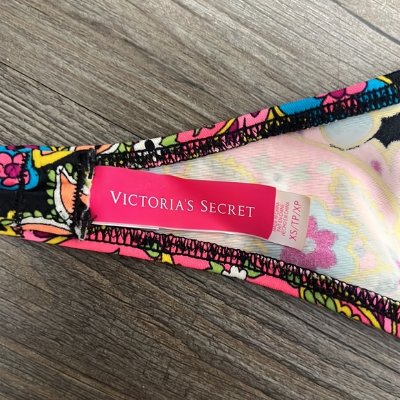 Victoria's Secret Paisley Bandeau Bikini Top Size Small - Picture 5 of 6